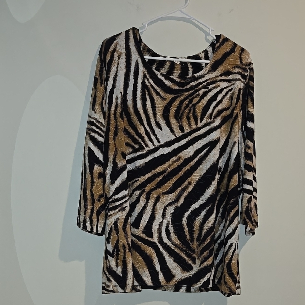 JM Collection Graphic Black and White 3/4 Sleeve Tunic